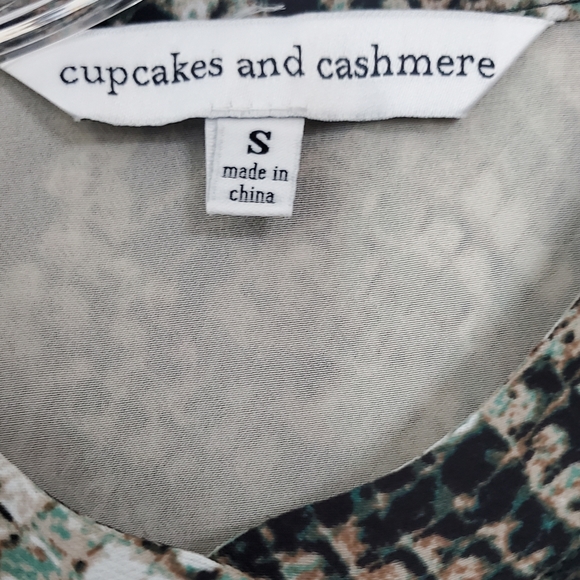 Cupcakes and Cashmere Clara Green Python Print Shirt Dress Sz Small - Picture 2 of 6